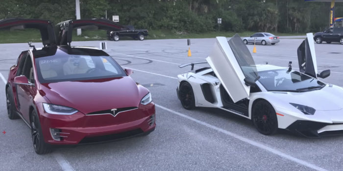 Tesla Model X и Lamborghini Aventador