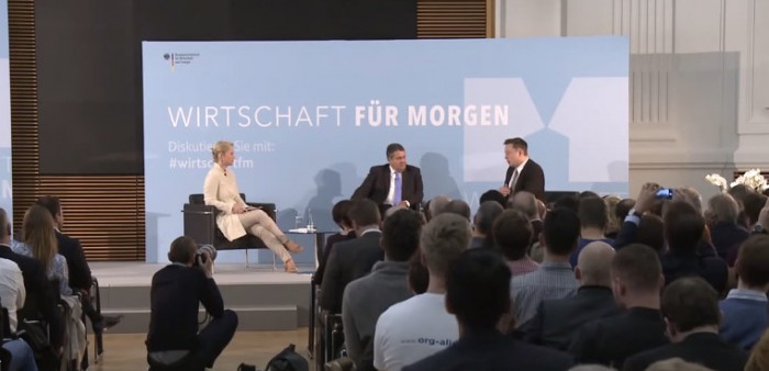 Илон Маск говорит об энергии с немецким министром экономики и энергетики