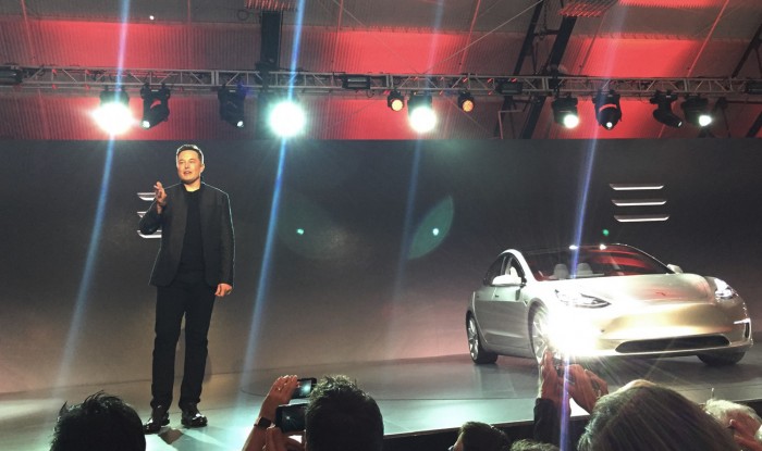 Элон Маск на презентации Tesla Model 3