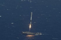 SpaceX удалось посадить Falcon 9 на платформу в океане