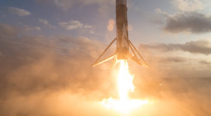 Посадка Falcon 9 на морскую платформу
